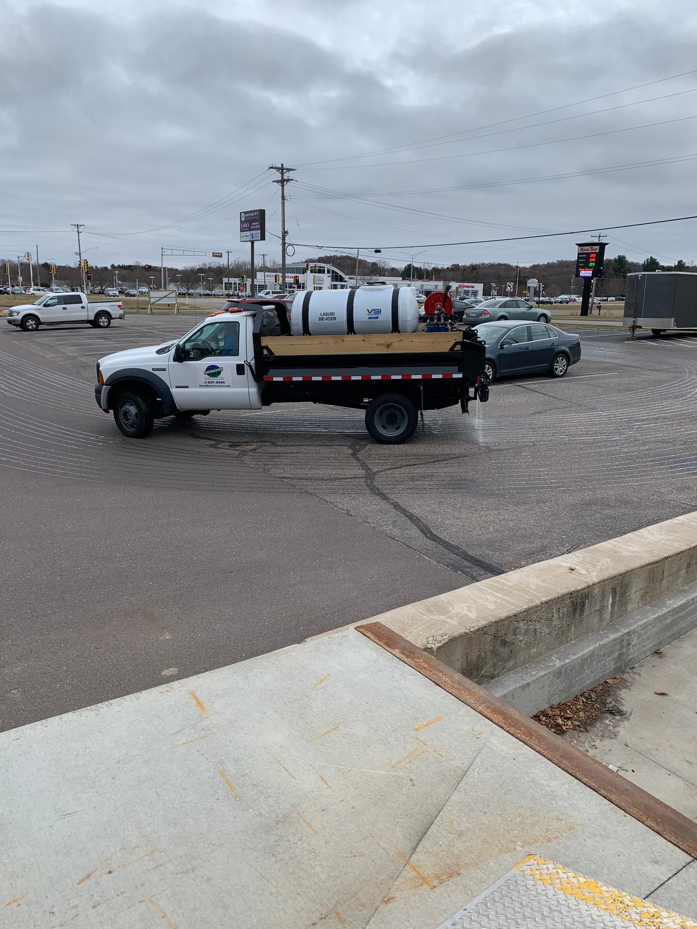commercial snow removal brine 2