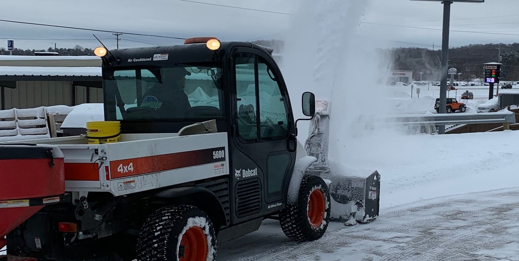 Snow removal services in Eau Claire, Wisconsin 